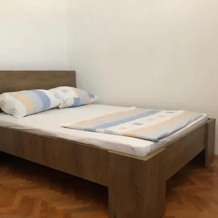 Antonio 2 Apartman Brodarica